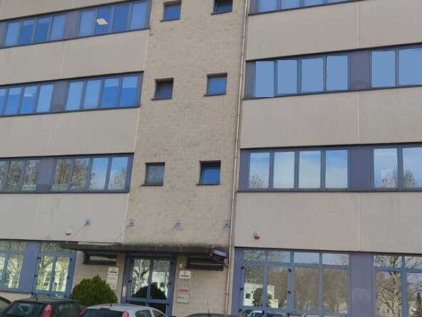 Ufficio in locazione/vendita in Moncalieri - 1